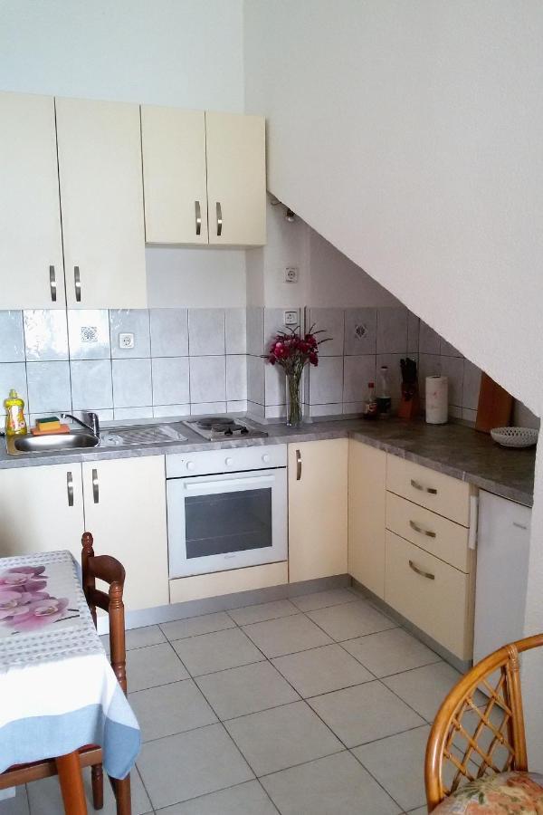 Apartments By The Sea Ubli, Lastovo - 8354 Uble Bagian luar foto